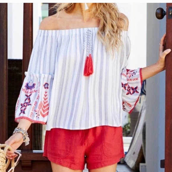 Altar’d State M off the shoulder embroidered bell sleeve boho top - Picture 8 of 8